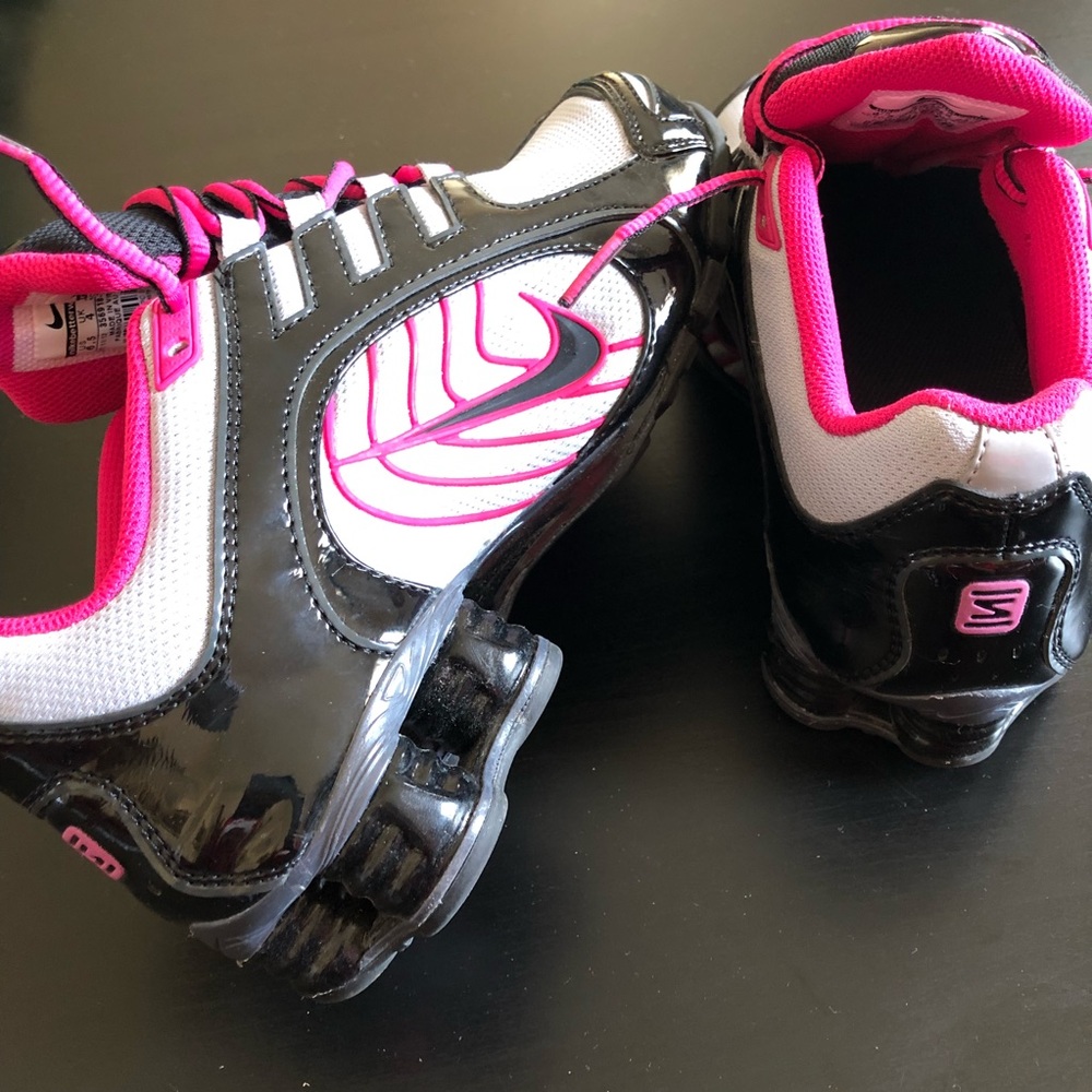 Nike Shox Navina (Womens)
